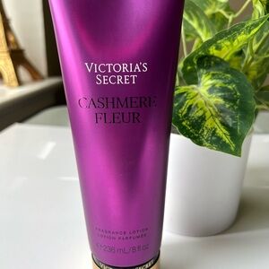 Victoria's Secret Cashmere Fleur Fragrance Lotion. NWT
